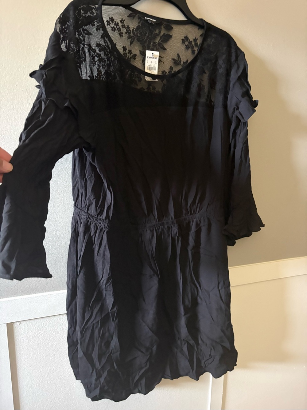 NWT Express Black Lace Ruffle Sleeve Dress – XL